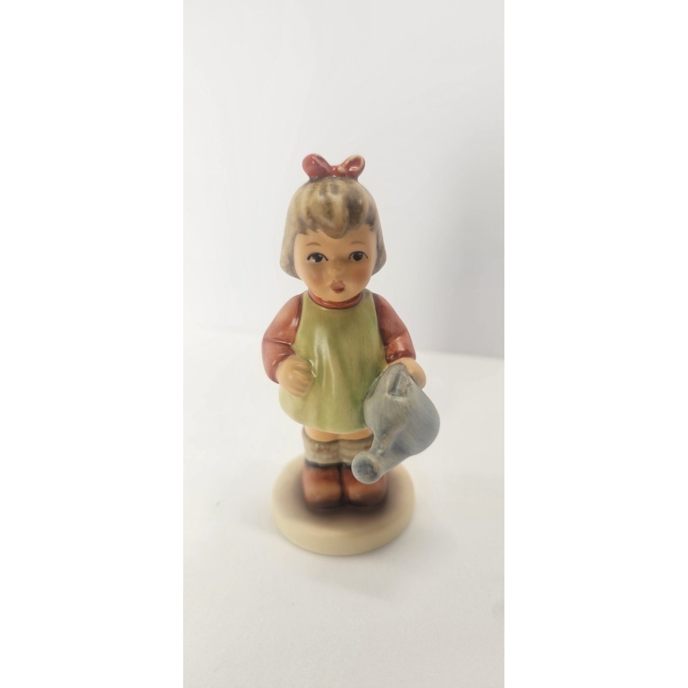 Goebel Hummel Nature's Gift #729 TMK 7 Club Figurine 1996 Germany 3.5"